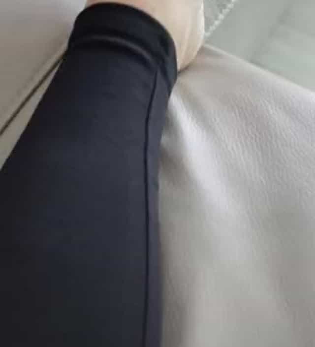 날이 이제 쌀쌀해져서 레깅스 구매하게 되었는데 왜 찰떡인지 알겠네요^^ 진짜 적당한두