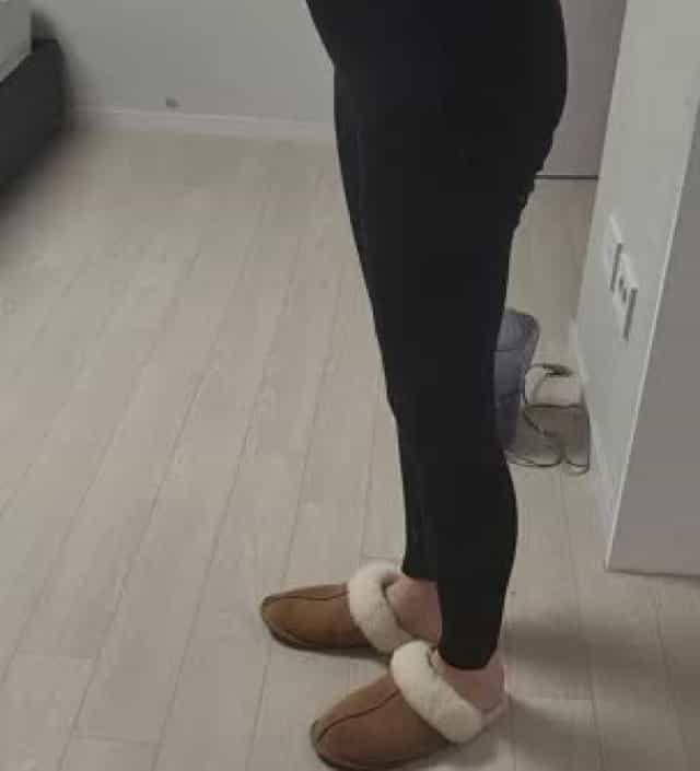 날도 추워지고 배가 점점나와서 편한 레깅스 찾았는데 저한테는 길이도 좋고 딱이네요