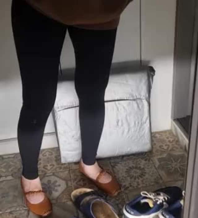 임신 27주차이고요, 키 165cm, 몸무게 57.5kg에요..근데 한사이즈 작게 주문할걸 그랬어