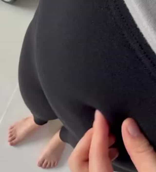 딱제가 원하던 스타일이에요  요즘 날씨에 집에서도 막입기도 좋네요  기모있는거는 집