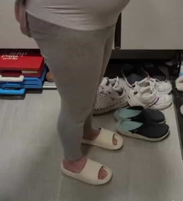 여러 개 사서 안 맞으면 어쩌나 걱정되어 한 달 전에 하나 구입해서 한 달 입어보았어요