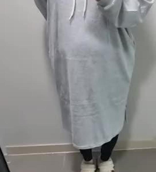 겨울에 기모레깅스 잘 신고 곧 봄이 올거같아서 기모없는걸로 샀어요. 확실히 임산부용