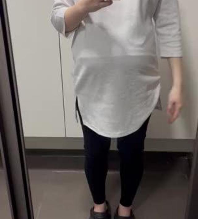 배가 너무 편하고 다리도 하나도 안쪼여서 왜 이제야 샀는지 싶네요 하나 더 사고싶어요