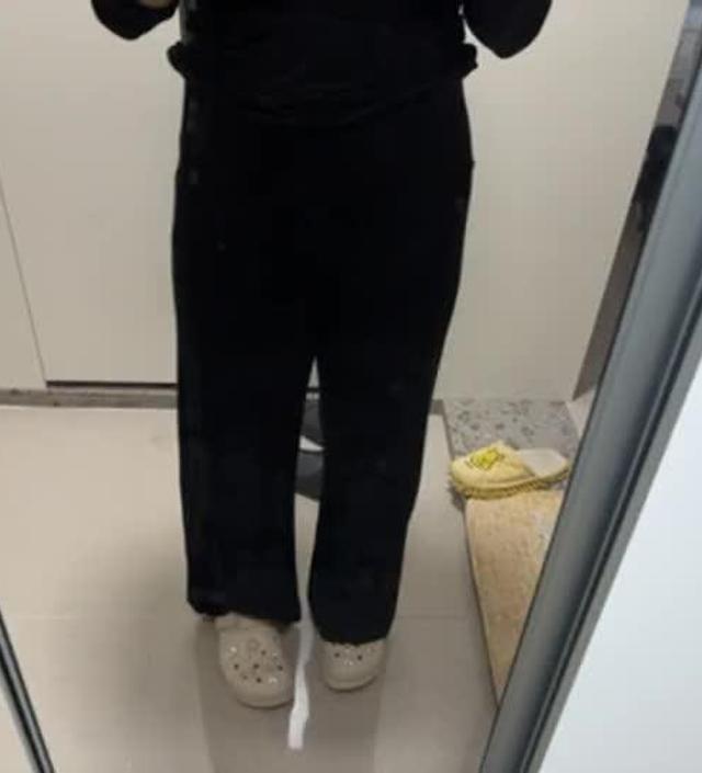 임산부는 무조건 원피스지! 라는 편견을 깨준 인생바지입니닷♡ 가격도 저렴한 편이라 