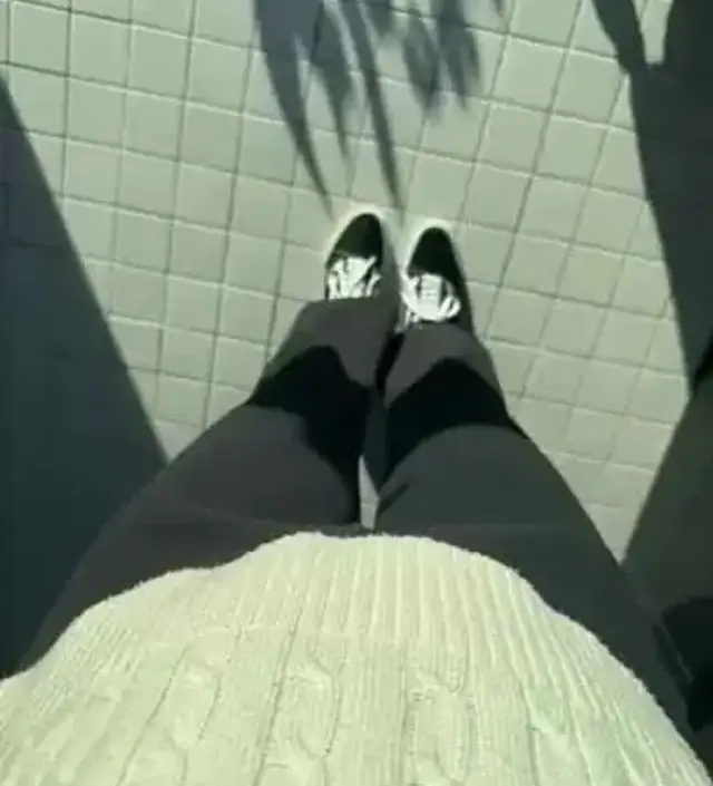 제가 키카 큰편이라 소임에서 기장 제일 긴거 찾아서 산건데, 이 바지는 밑위길이가 긴