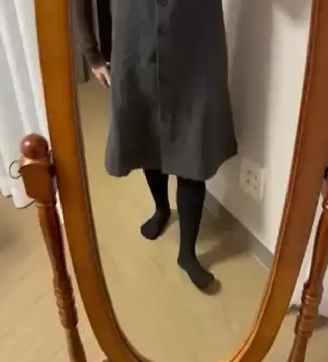 생각보다 많이 널널하고 옷 자체가 커요ㅠ ㅠ 만삭까지 입을순 잇으나 지금 입기엔 커보