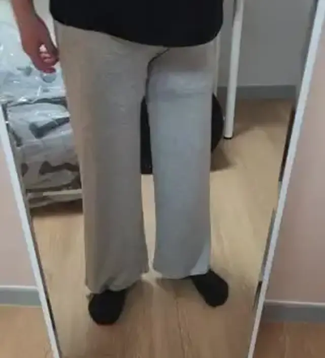 블랙 long 사서 입고다니다가 너무좋아서 2장 더 샀어요
