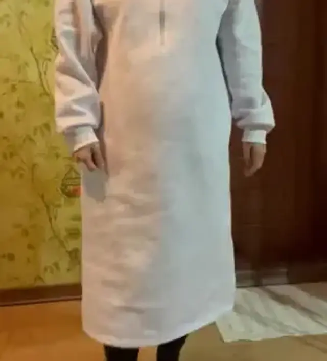 기모소재라 따뜻하고 주머니도 있어서 너무 편하게 입을수 있어서 좋아요