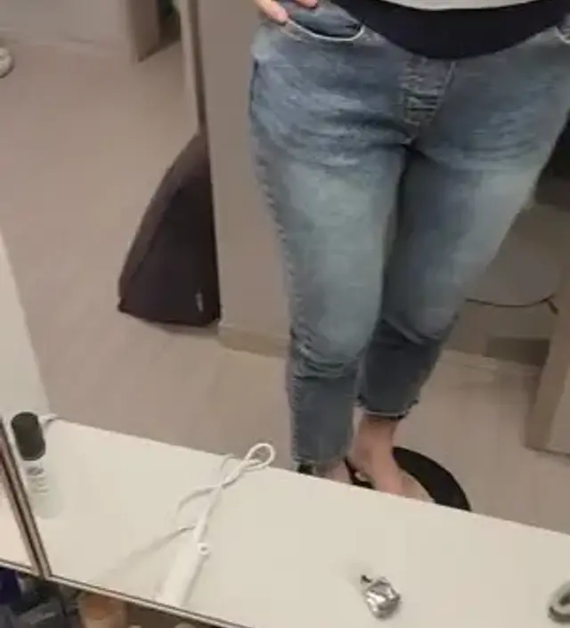 바지 정말 편해요. 배 볼록 튀어나온 부분이 특히 편해요. 만족합니다.