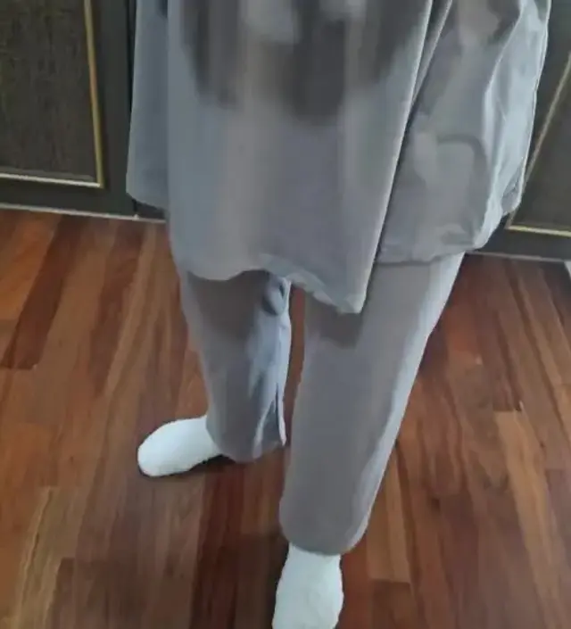 사이즈가 약간 작은것같아요 살을 빼야겠네요 ㅠ