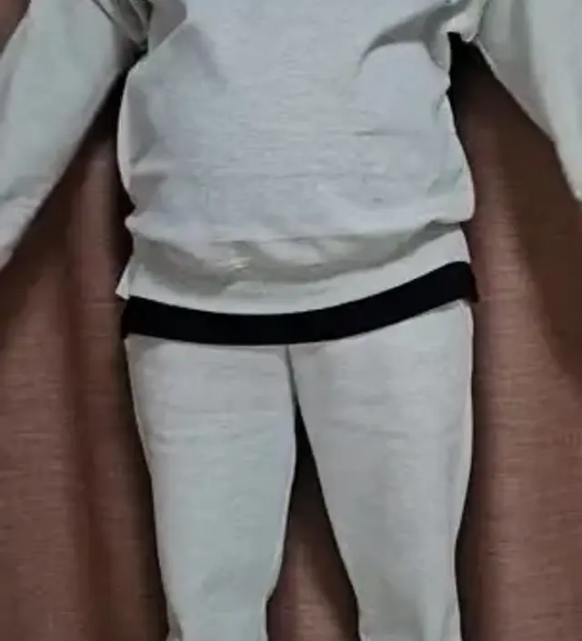 두번째 구매 !!  베이직레이어드 기모맨투맨 후기가 왜 없을까요, 완전 편하고 강추입니