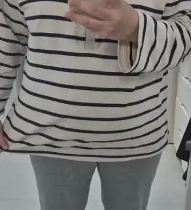 수유할때 편해요 똑딱이라 단추보다 편함