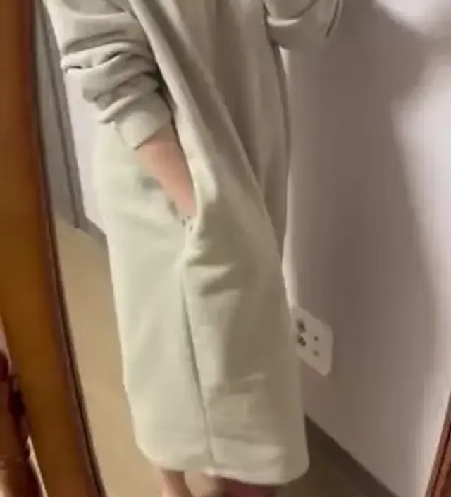 잠옷 대용으로 입을거 삿어요!! 넘 따뜩하고 널널하고 길고 좋아요 ㅎㅎ