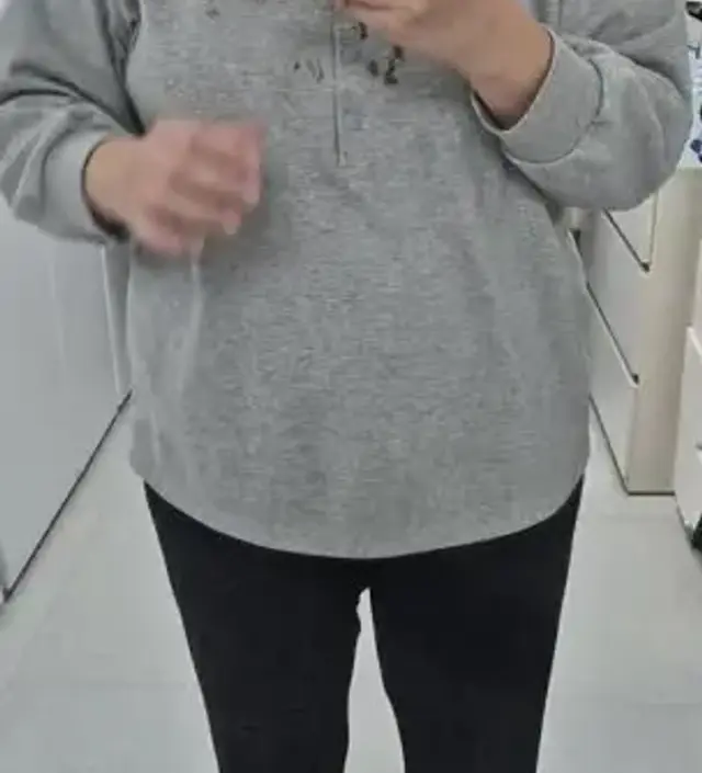 똑딱이라 수유할때 편하고 좋아요 품도 넉넉해요