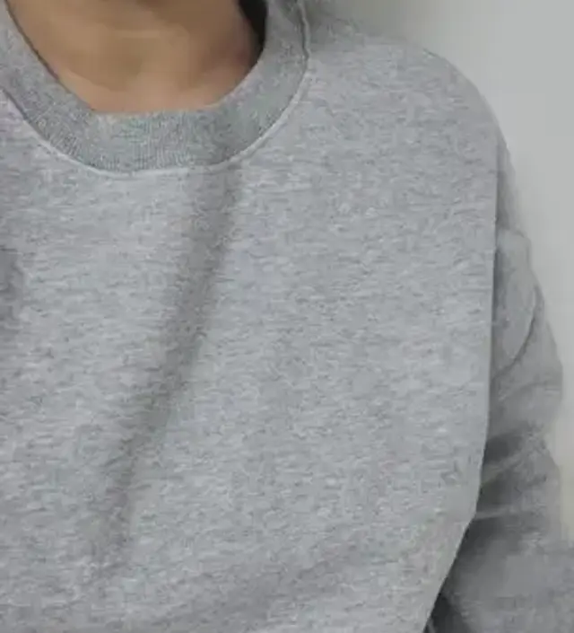 무난하게 메란지 색으로 구매했어요~ 통도 넉넉하고, 기모도 톡톡해서 ㅎㅎ 다른 색도 