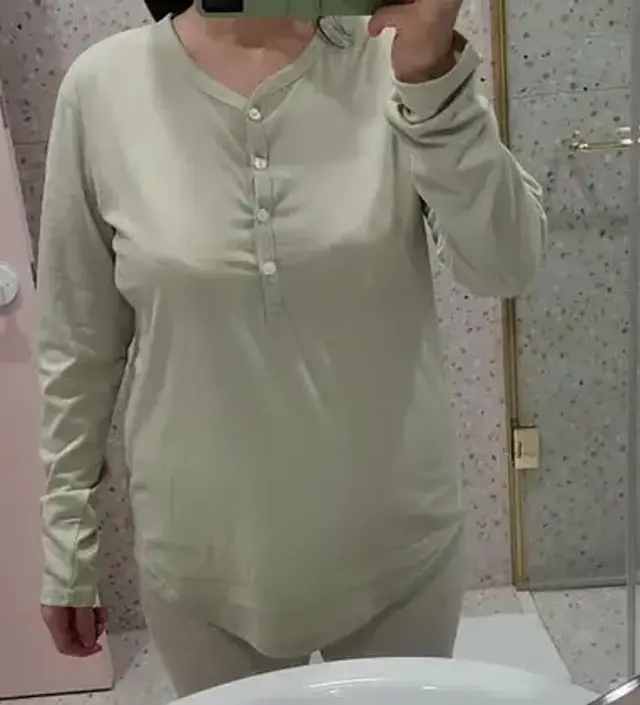 아기 모유수유를 위해 수유 티셔츠로 구입했는데 소재도 너무 좋고 야들야들하고 겨울에