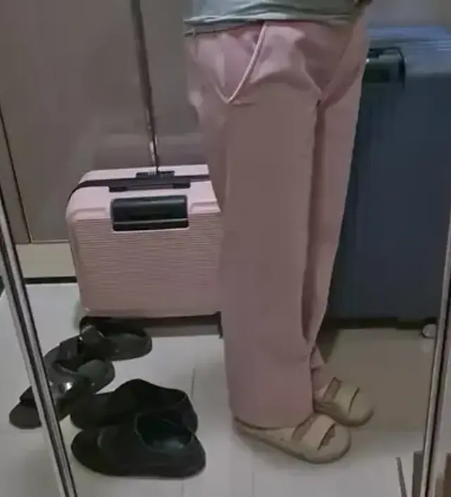 마음에 들어서 화이트로 하나 더 구입하려구요