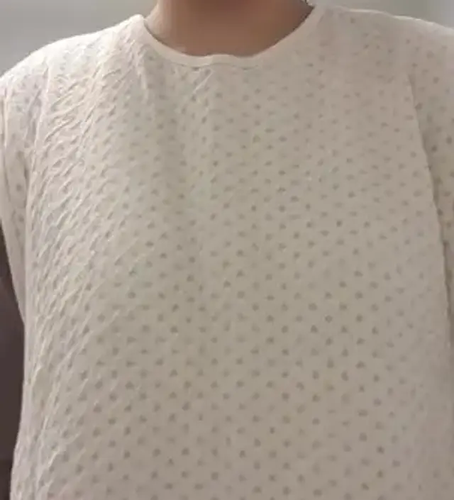 엄마가 아기봐주러오실때 사용하려고 구매했어요~! 재질도 부드럽고 허리쪽을 묶을수 있