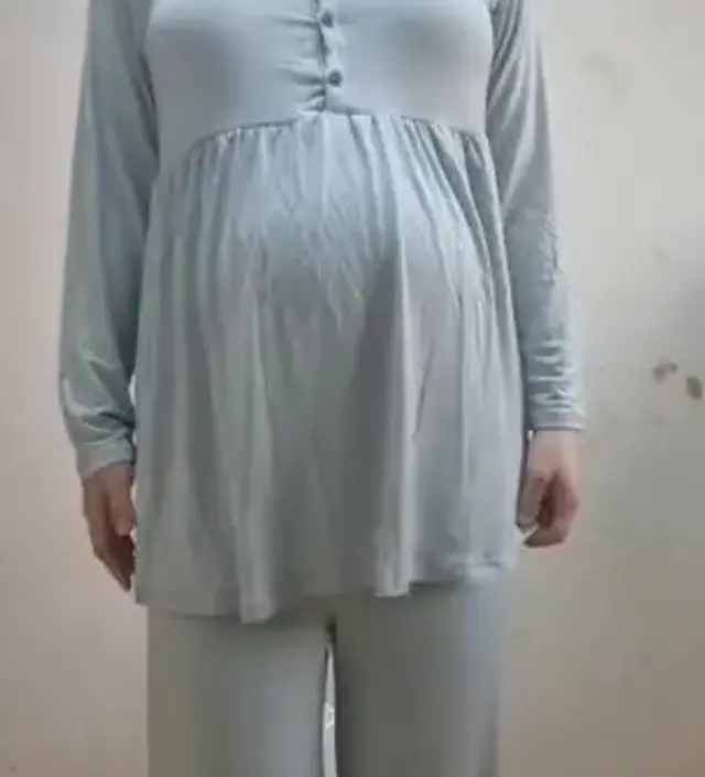 웜피치 버전으로 샀다가 임신 막달이라 바지가 좀 꽉껴서 얇은 버전으로 샀어요!! 얇은