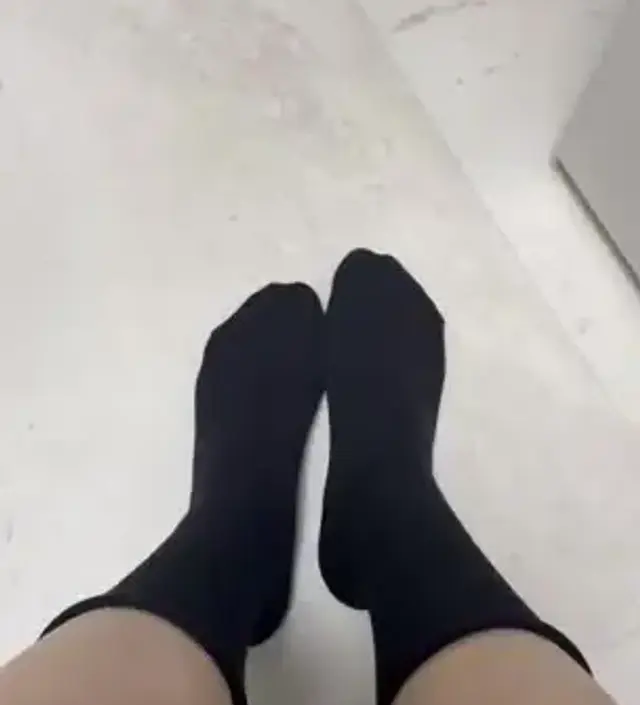 양말신을때 붓고 양말자국이 많이생겼는데 
