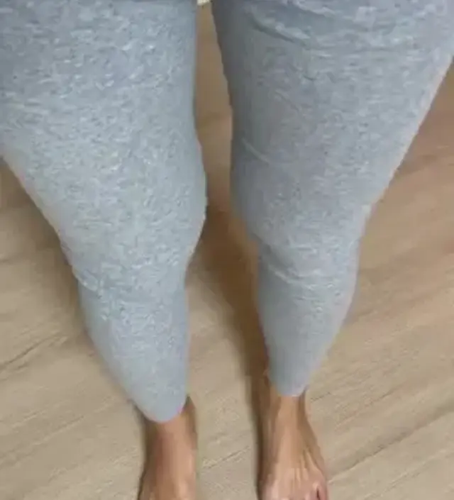 길이가 넉넉해요 168이구 힙도있어서 레깅스입으면 항상 복숭아뼈가 나왔는데 얘는 다 