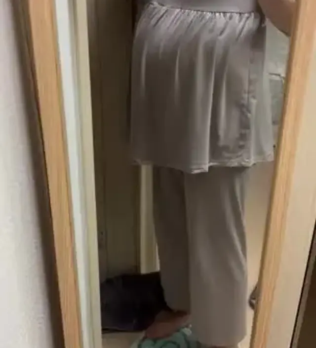 너무 편해요. 처음에 코코아 그레이 샀다가 좋아서 블루로 하나 더 구매했어요. 37주인