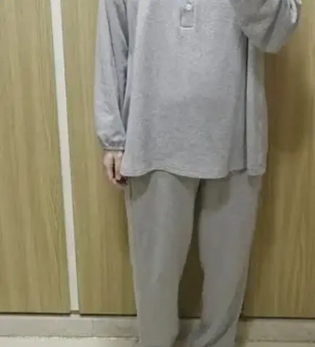 수유복으로 구입했는데 배송 오는 동안 단유를 해버린... 그렇지만 잠옷으로 너무 잘 입