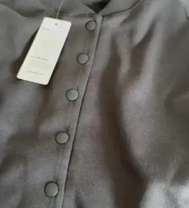 수유 할때는 단추보다는 똑딱이가 편할 것 같아 구매.
