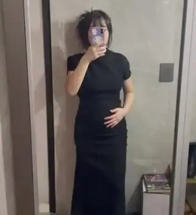 만삭스냅때 입으려고 준비했어요
