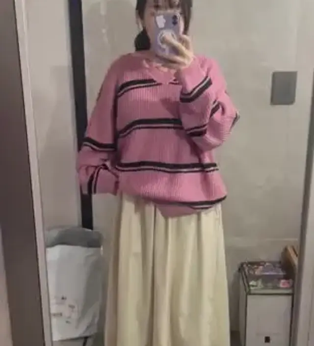 단독으론 못입을것 같구요 무조건 레이어드해서 입어야 해요
