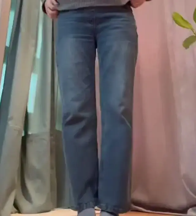 (22주차) 배가 편하고 골반 부분도 잘 맞아요 사이즈 조절이 되어서 좋아요 상의를 좀 