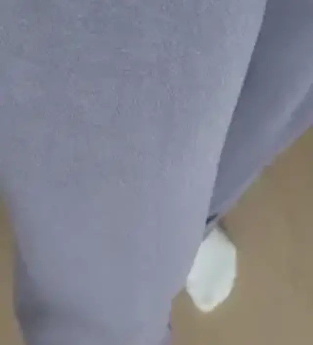 기존에 있던 운동복 팬츠가 너무 복부가 껴서 새로 주문해 보았어요. 컬러도 마음에 들