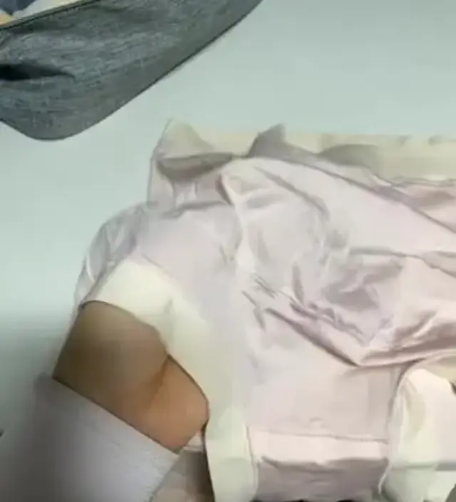 제왕수술할거라 상처부위에 밴딩부분이 닿지 않을수 있게 구매해봤는데 스판이 너무 부