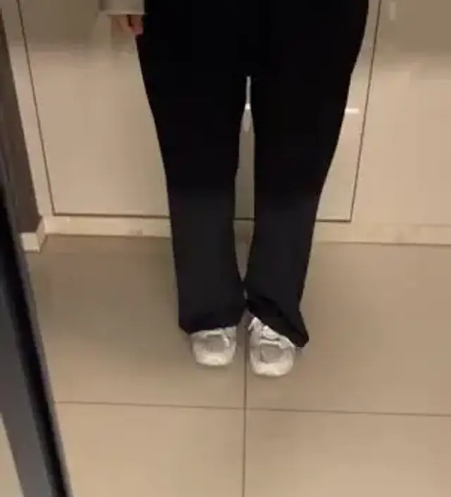 아직 배가 덜나와서 그런지 기장이며 품이 크긴 커요