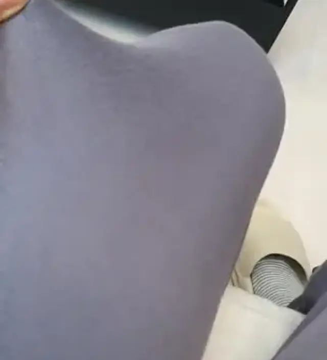 색깔이 생각보다 엄청 밝아요
