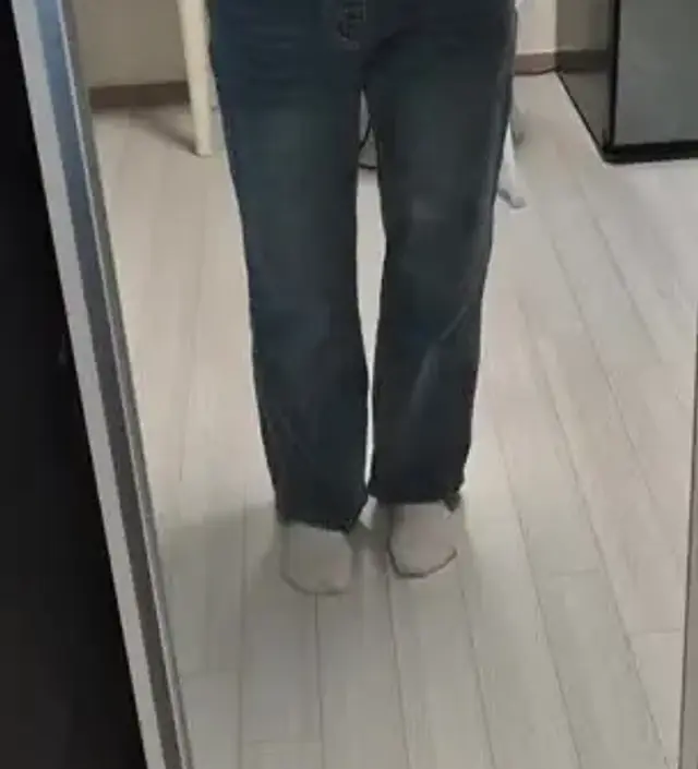 17주 임산부 m 사이즈 딱 넉넉하게 맞아요~ 앞으로 두달은 더 잘 입을것 같아요 ㅎㅎ 출