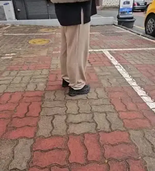 163에 62키로입니다 18주차인데 편하게 잘 맞아요
