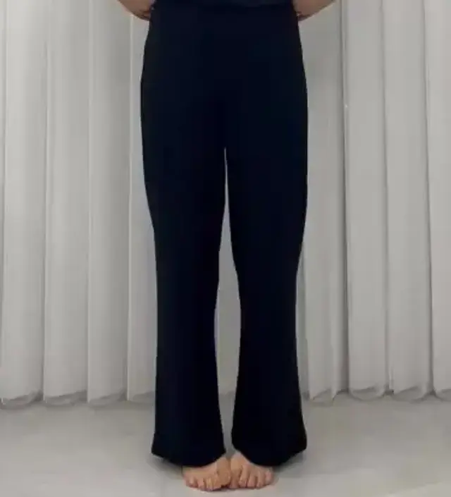 키 158cm 55사이즈에요. 아직 배가 많이 안나와서 배부분이 좀 큰데 길이 안줄여도되서