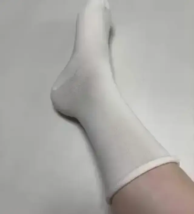 출산후 조리원에서 신으려고 구매했어요 목길이도 적당히 길고 맘에 드네요