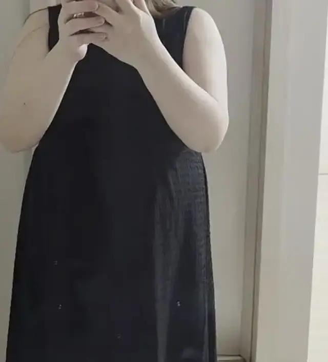 가디건안에 받쳐서 입으려고 구매했는데 재질도 너무 좋고 사이즈도 널널해서 너무 좋아