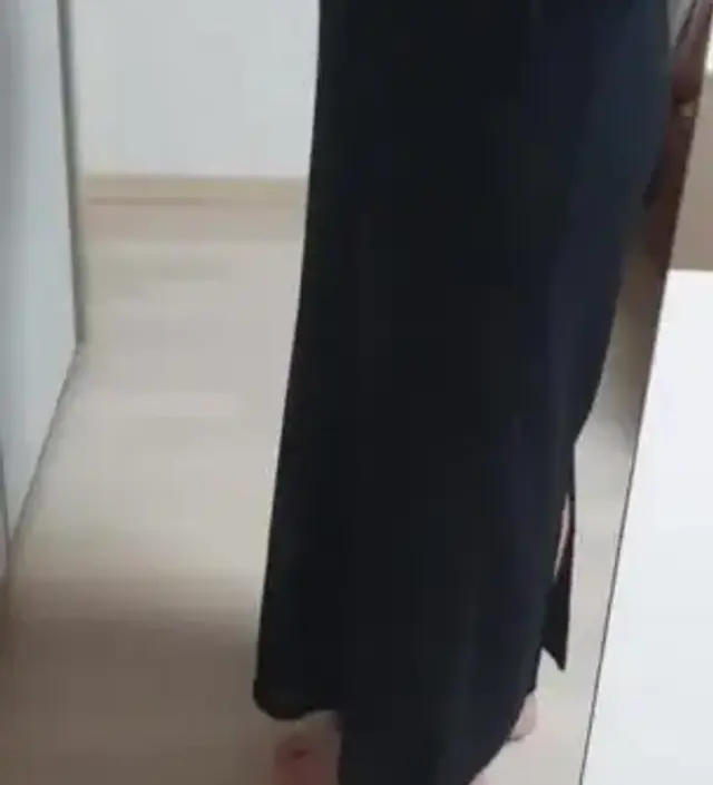 와.... 핏이 너무 예뻐요~!!!! 그리고 어차피 위에 밝은색 셔츠나 맨투맨이나 그런거 받