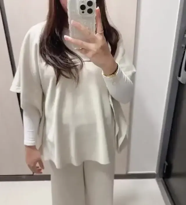 블랙구매하고 마음에쏙들어서 아이보리도 샀어요 !! 블랙은 기본이고 아이보리는 우아한