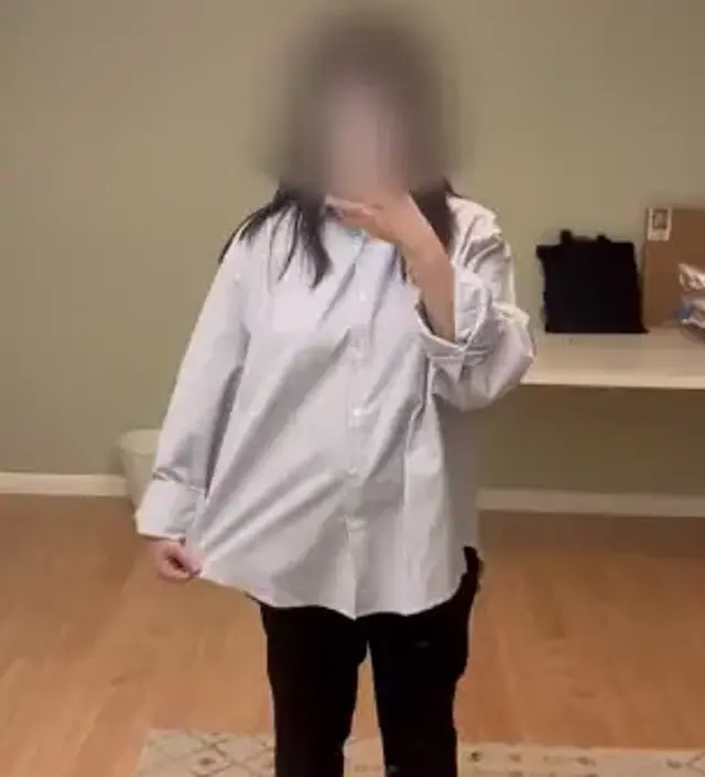 품도 넉넉하고 길이도 좋아요!! 슬렉스랑 입으면 오피스룩 뚝딱! 소재가 탄탄해서 한여