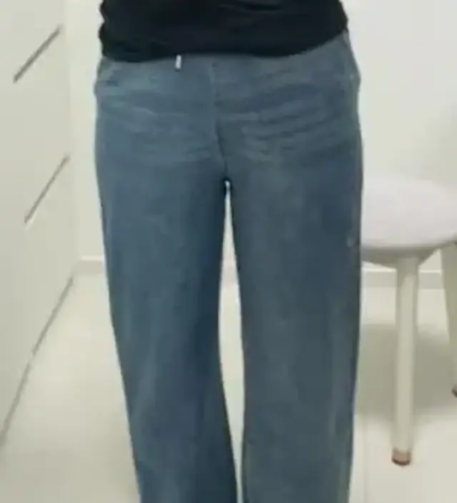 임신하고 청바지사면 뭐하나싶어서 안사다가 고무줄 조절이라 출산후에도 가능할것같아