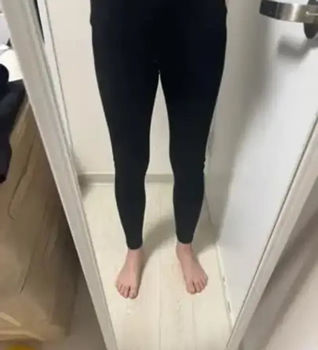 157인데 다리가 긴편이고 짧은걸 싫어해서 기본으로 주문했는데 그럼에도 딱맞아요! 조