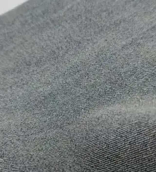 이게 왜 쫀쫀청바지예요??? 하나도 안늘어나요 뻑뻑해요 ㅜ 걍 무거운 청바지예요...엉