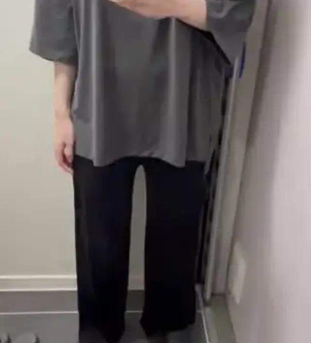 부들부들하고 롱 티랑 입으니까 찰떡입니다 너무 예뻐요 재구매 예정