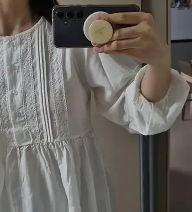 치마, 바지에 두루 입을 블라우스를 찾았는데~ 엉덩이는 살짝 덮는 기장으로 한참 찾다