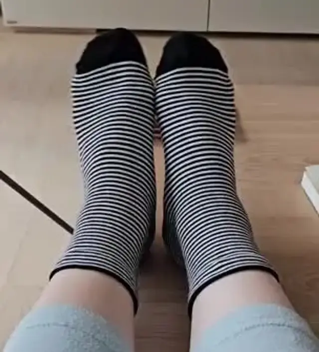 발목이 편하고 스트라이프 디자인이 예뻐요
