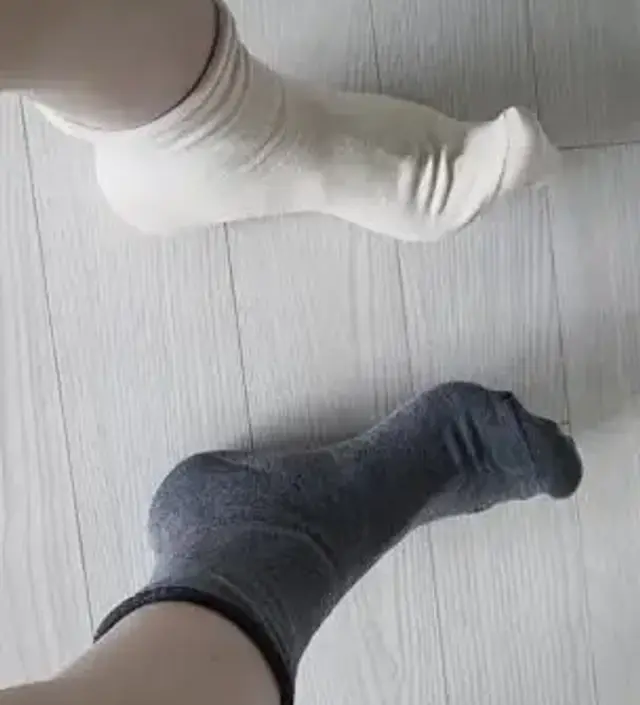 곧 출산 앞두어 산후조리할 때 신으려고 샀어요. 발이 따뜻해야 한다고 하더라고요. 일